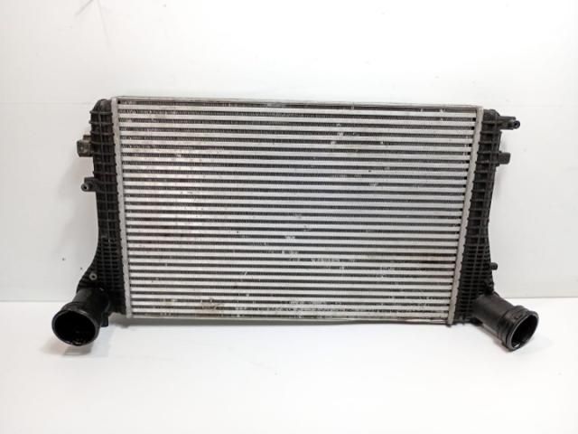 bontott VW PASSAT B6 Vízhűtő Radiátor Tartó