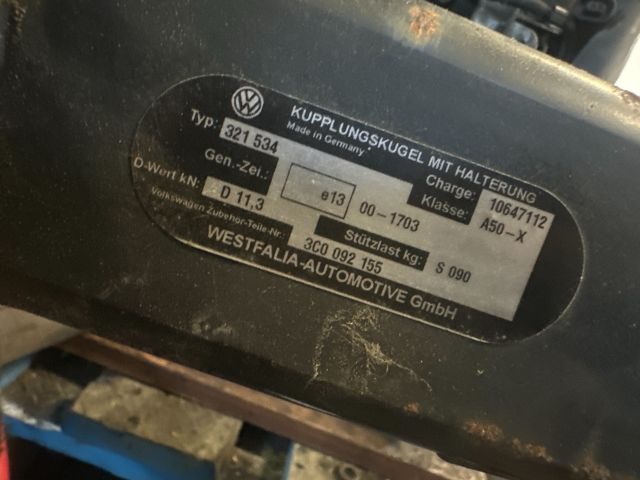 bontott VW PASSAT B6 Vonóhorog