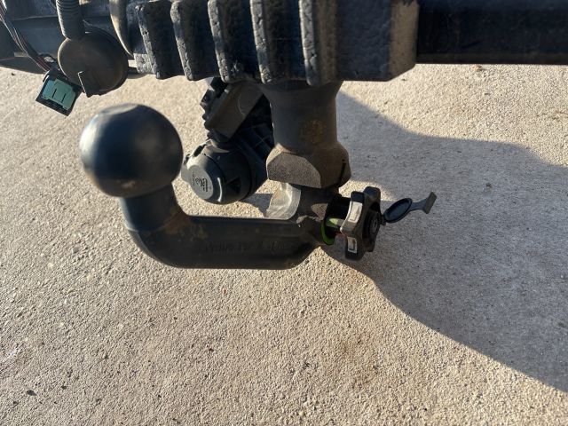 bontott VW PASSAT B6 Vonóhorog