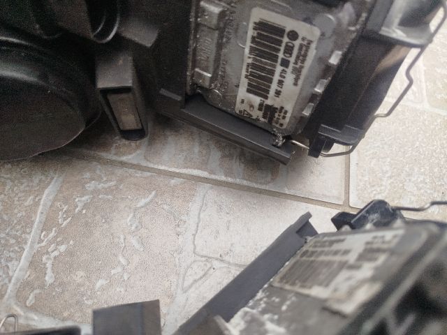 bontott VW PASSAT B6 Xenon Fényszóró Pár