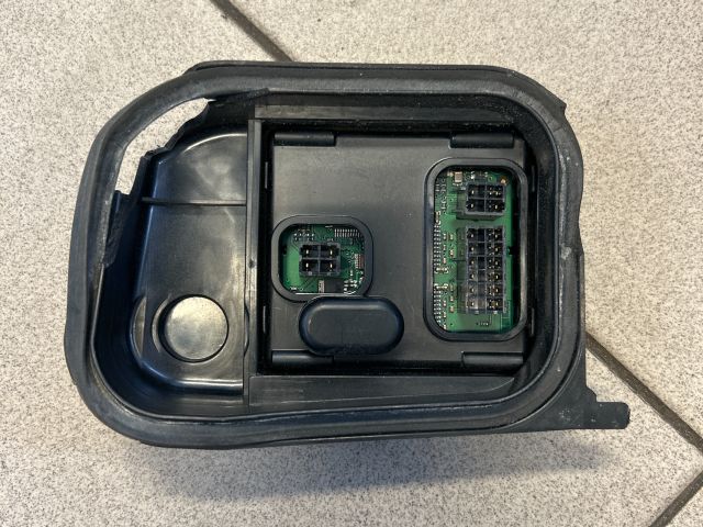 bontott VW PASSAT B6 Xenon Trafó