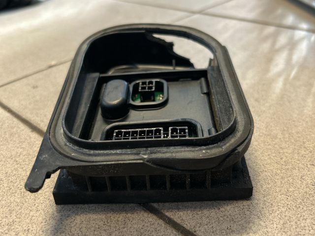 bontott VW PASSAT B6 Xenon Trafó