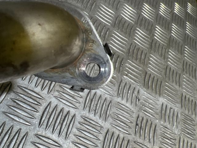 bontott VW PASSAT B7 EGR Hűtő Cső