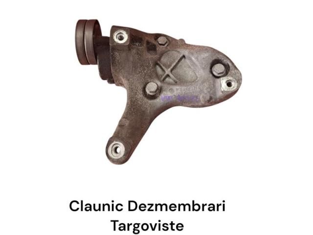 bontott VW PASSAT B7 Generátor Tartó Bak