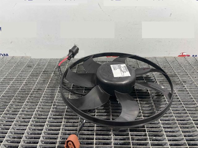 bontott VW PASSAT B7 Hűtőventilátor