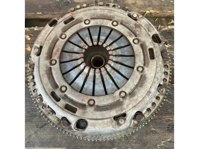 bontott VW PASSAT B7 Kuplung Szett (Szerkezet, Tárcsa)