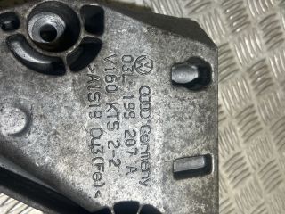 bontott VW PASSAT B7 Motor Tartó Bak (Fém)