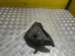 bontott VW PASSAT B7 Motor Tartó Bak (Fém)