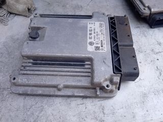 bontott VW PASSAT B7 Motorvezérlő