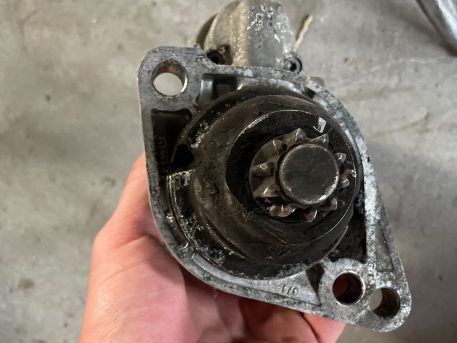 bontott VW PASSAT B7 Önindító