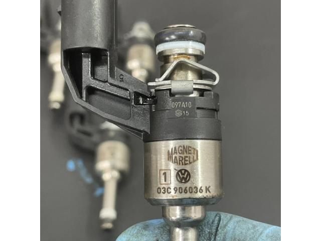 bontott VW PASSAT B7 Porlasztó (1 db)