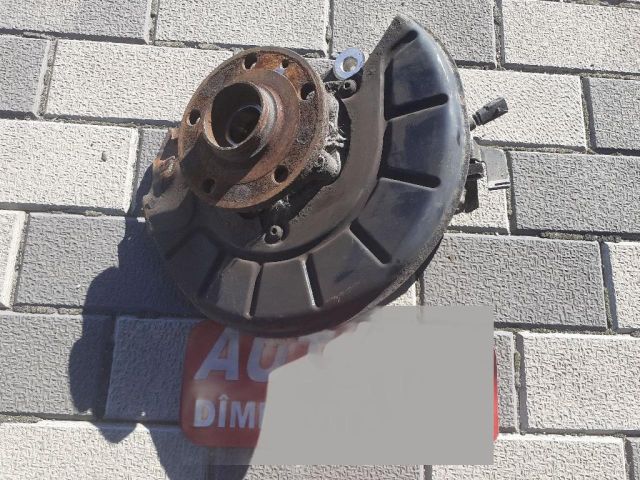 bontott VW PASSAT B7 Bal első Csonkállvány Kerékaggyal