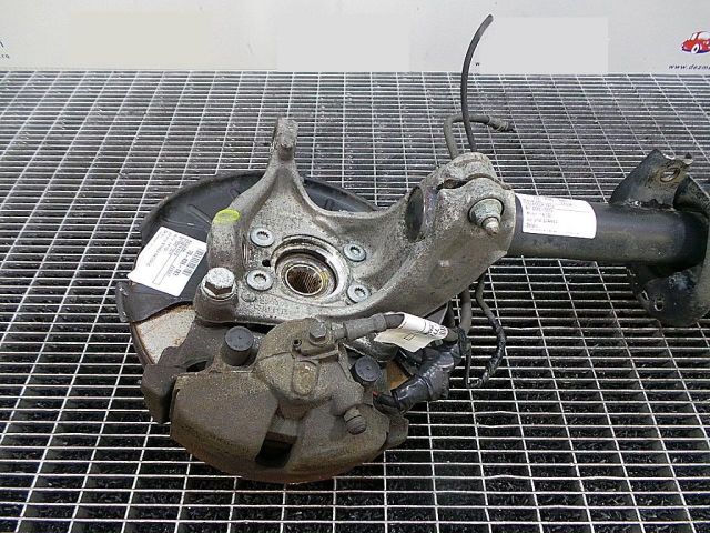 bontott VW PASSAT B7 Bal első Csonkállvány