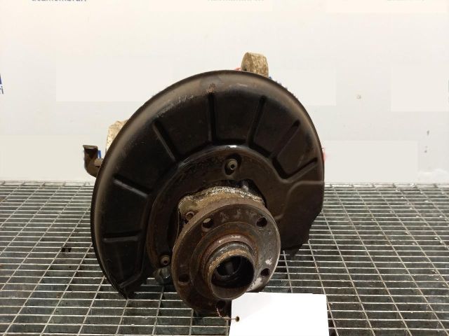 bontott VW PASSAT B7 Bal első Csonkállvány