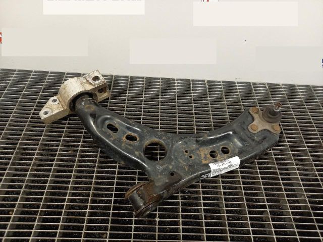 bontott VW PASSAT B7 Bal első Lengőkar