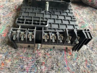 bontott VW PASSAT B7 Biztosítéktábla Motortér