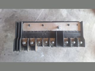 bontott VW PASSAT B7 Biztosítéktábla Motortér