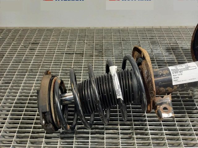 bontott VW PASSAT B7 Első Rugó