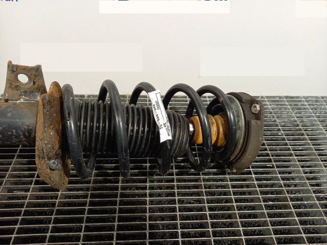 bontott VW PASSAT B7 Első Rugó