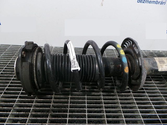 bontott VW PASSAT B7 Első Rugó