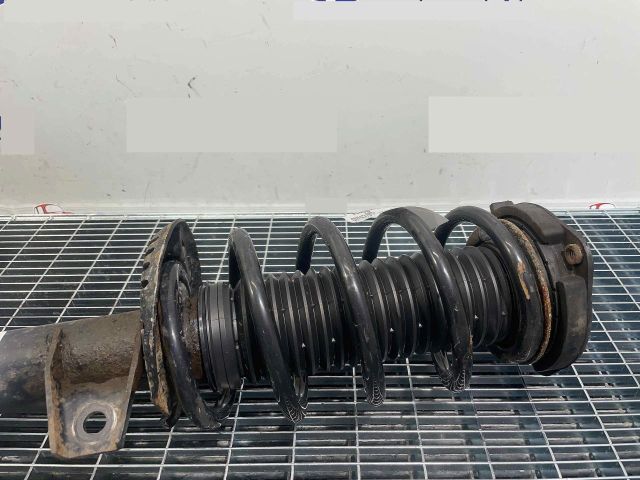 bontott VW PASSAT B7 Első Rugó