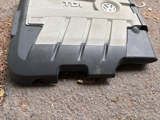 bontott VW PASSAT B7 Felső Motorburkolat