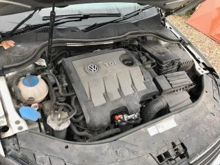 bontott VW PASSAT B7 Felső Vezérlés Burkolat