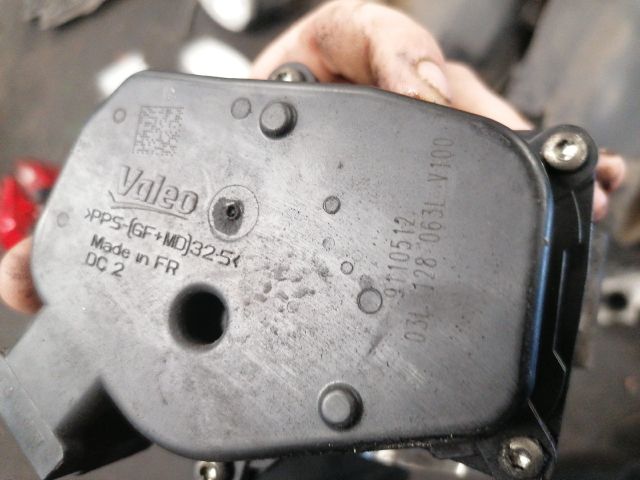 bontott VW PASSAT B7 Fojtószelep (Elektromos)