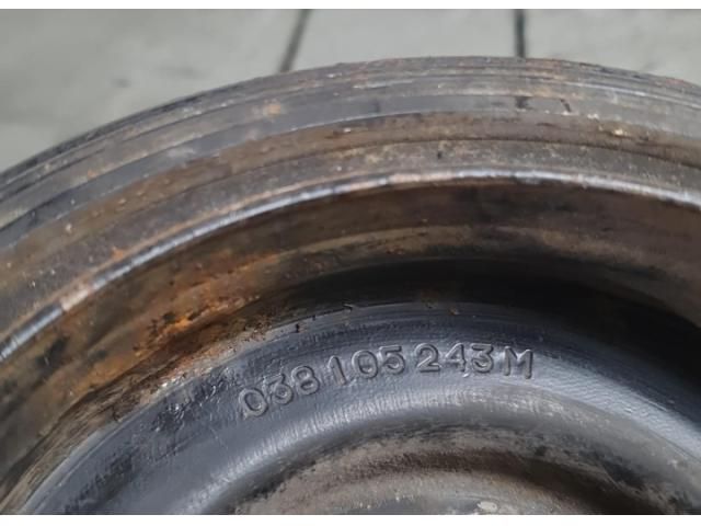 bontott VW PASSAT B7 Főtengely Szíjtárcsa