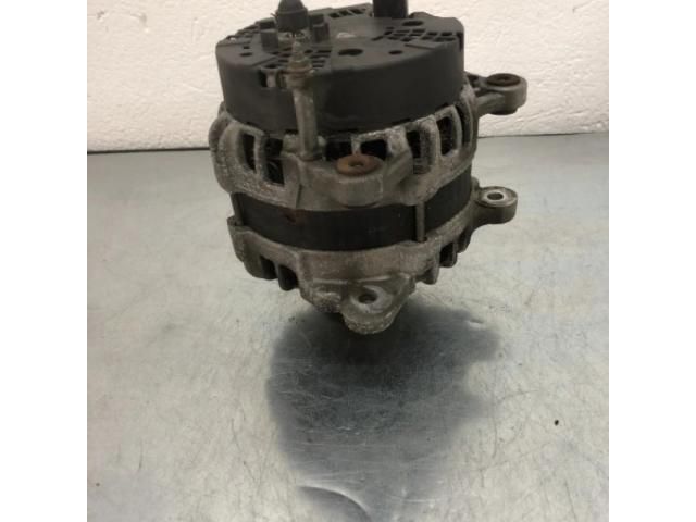 bontott VW PASSAT B7 Generátor