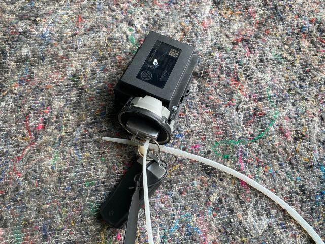 bontott VW PASSAT B7 Gyújtáskapcsoló Házzal