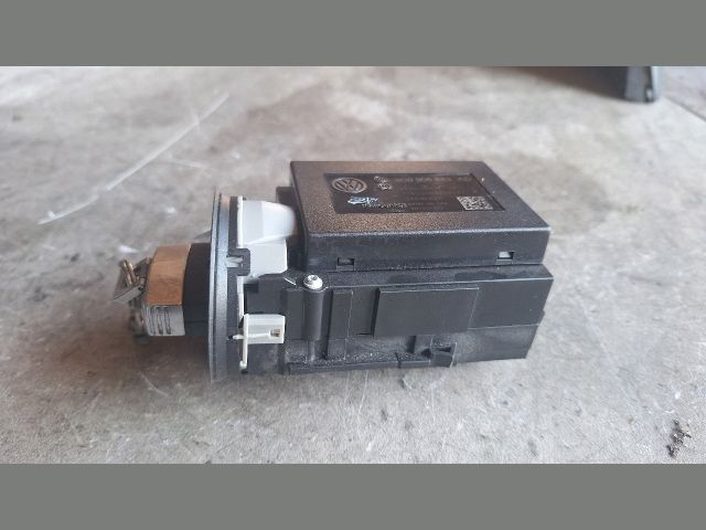 bontott VW PASSAT B7 Gyújtáskapcsoló Házzal