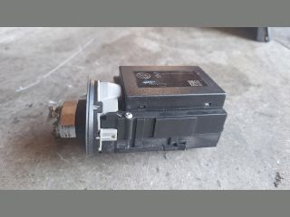 bontott VW PASSAT B7 Gyújtáskapcsoló Házzal