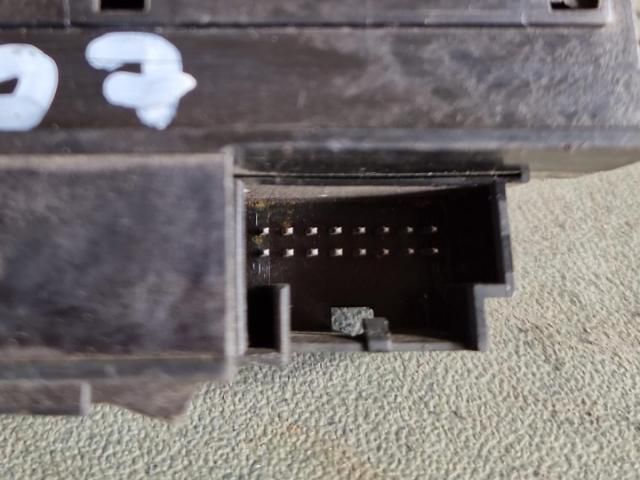 bontott VW PASSAT B7 Gyújtáskapcsoló