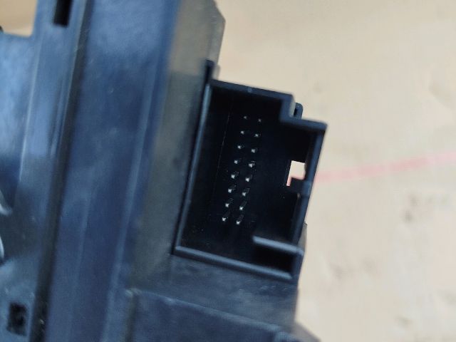 bontott VW PASSAT B7 Gyújtáskapcsoló