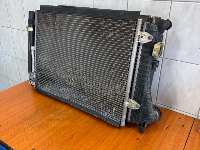bontott VW PASSAT B7 Hűtő Ventilátor(ok), Radiátor(ok) Szett