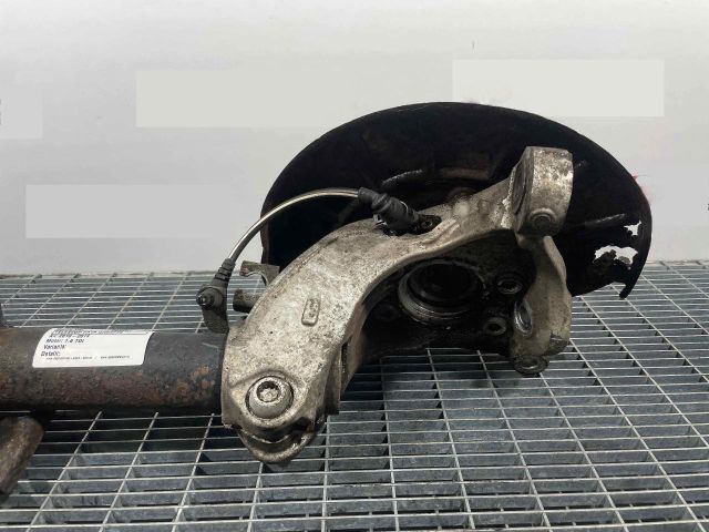 bontott VW PASSAT B7 Jobb első Csonkállvány