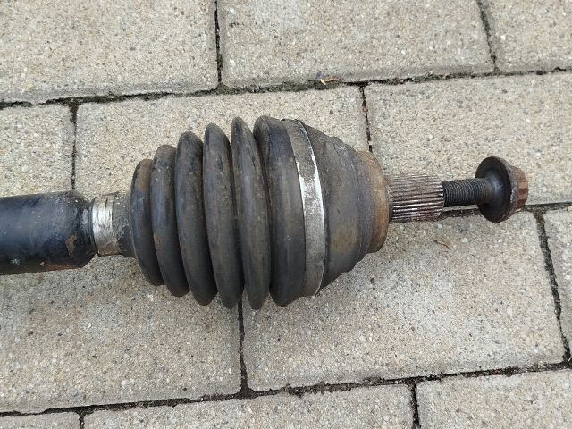 bontott VW PASSAT B7 Jobb Féltengely