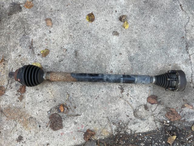 bontott VW PASSAT B7 Jobb Féltengely