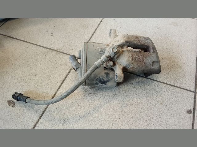 bontott VW PASSAT B7 Jobb hátsó Féknyereg Munkahengerrel