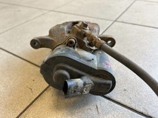 bontott VW PASSAT B7 Jobb hátsó Féknyereg Munkahengerrel