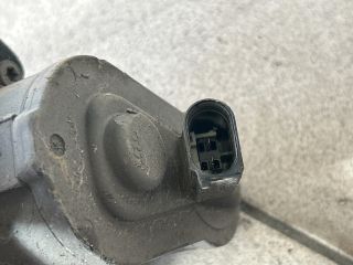 bontott VW PASSAT B7 Jobb hátsó Féknyereg Munkahengerrel