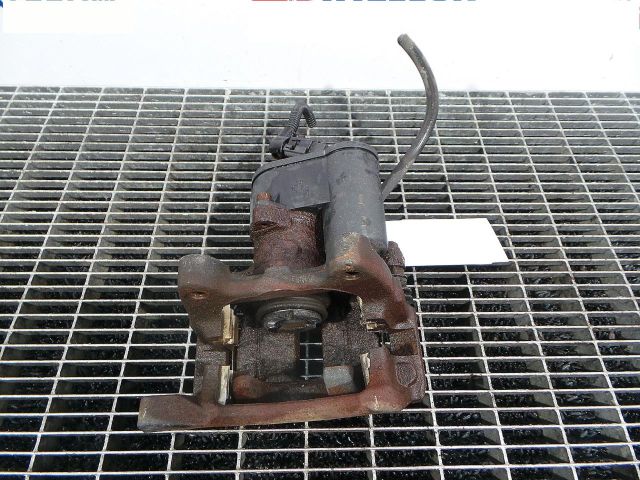 bontott VW PASSAT B7 Jobb hátsó Féknyereg Munkahengerrel