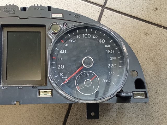 bontott VW PASSAT B7 Kilométeróra