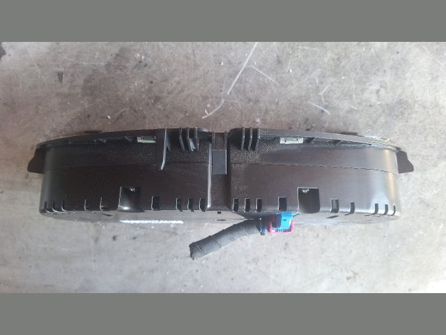 bontott VW PASSAT B7 Kilométeróra