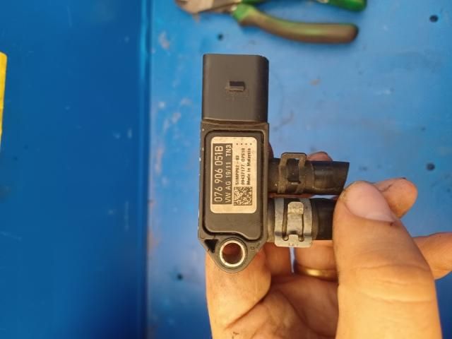 bontott VW PASSAT B7 Kipufogó Nyomásérzékelő