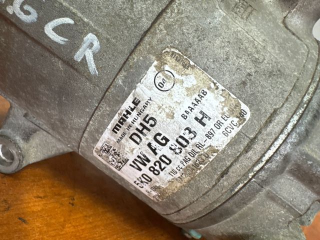 bontott VW PASSAT B7 Klímakompresszor