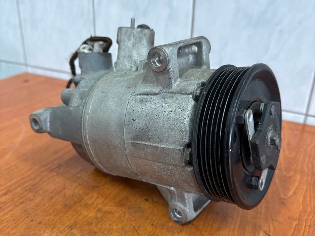 bontott VW PASSAT B7 Klímakompresszor