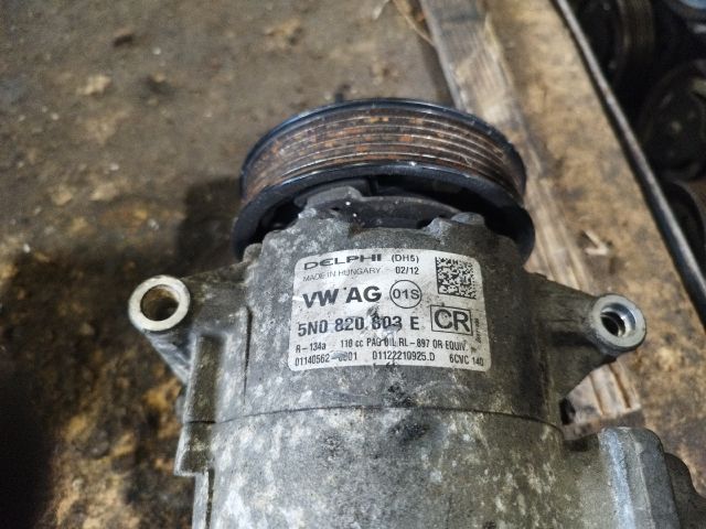 bontott VW PASSAT B7 Klímakompresszor