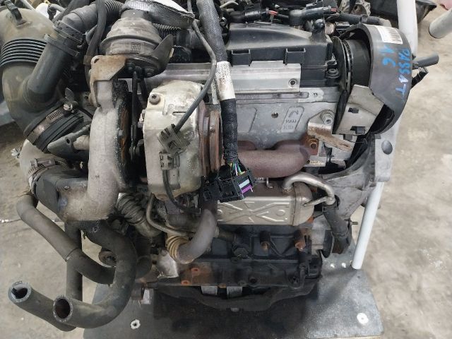 bontott VW PASSAT B7 Komplett Motor (Segédberendezésekkel)